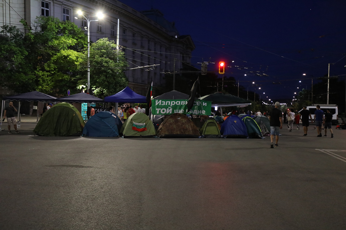 <p>27-и ден на протестите в София срещу властта</p>