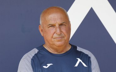 Старши треньорът на Левски Георги Тодоров говори преди медиите преди