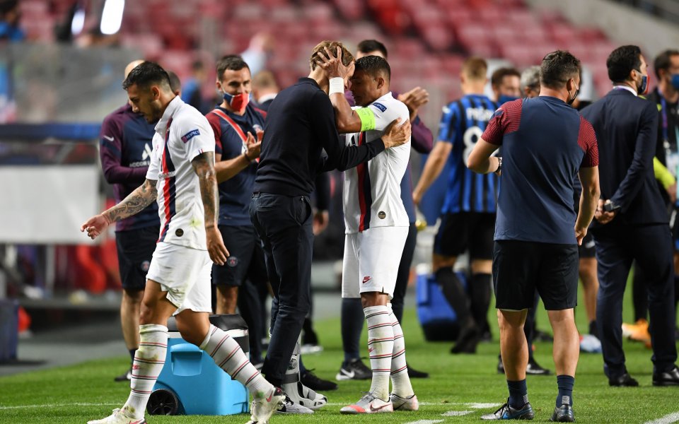 Докато играчите на Пари Сен Жермен се подготвят за финала