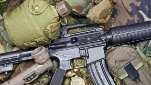 Украйна е получила оръжия от 19 държави а десетки страни