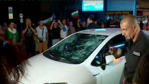 кола жена протест