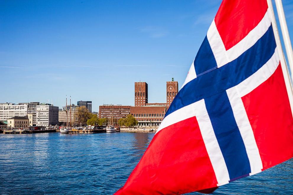 Норвежките власти отменят всички ограничителни мерки, свързани с COVID-19, при