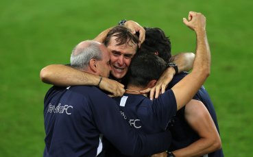 Треньорът на Севиля Хулен Лопетеги избухна в сълзи след победата