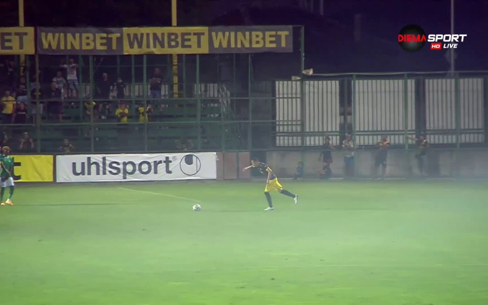 Лидерът на Ботев Пловдив Тодор Неделев изведе домакините напред, след