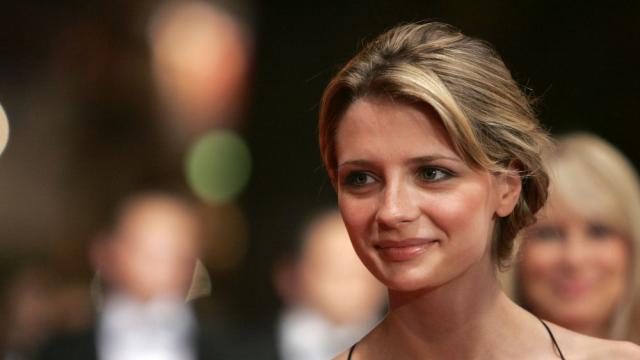 Ще я познаете ли днес - Мариса от „Кварталът на богатите“? (ГАЛЕРИЯ)