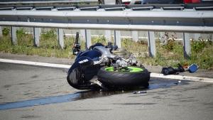 Двама души са пострадали при катастрофа с мотоциклет край казанлъшкото