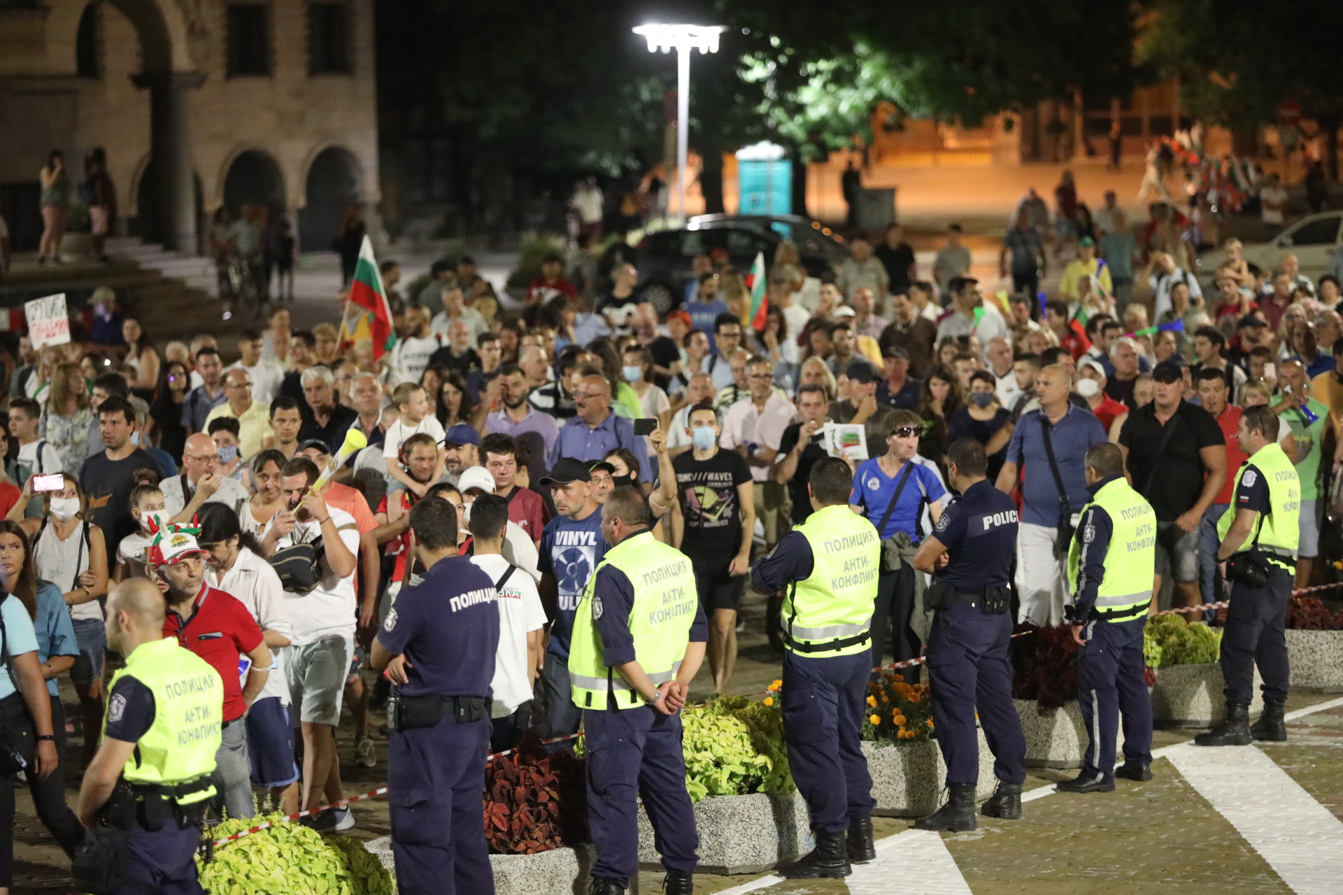 54-ти ден на протести в София