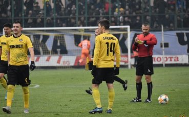 Атакуващият футболист на Ботев Пловдив Станислав Шопов заслужи най много гласове