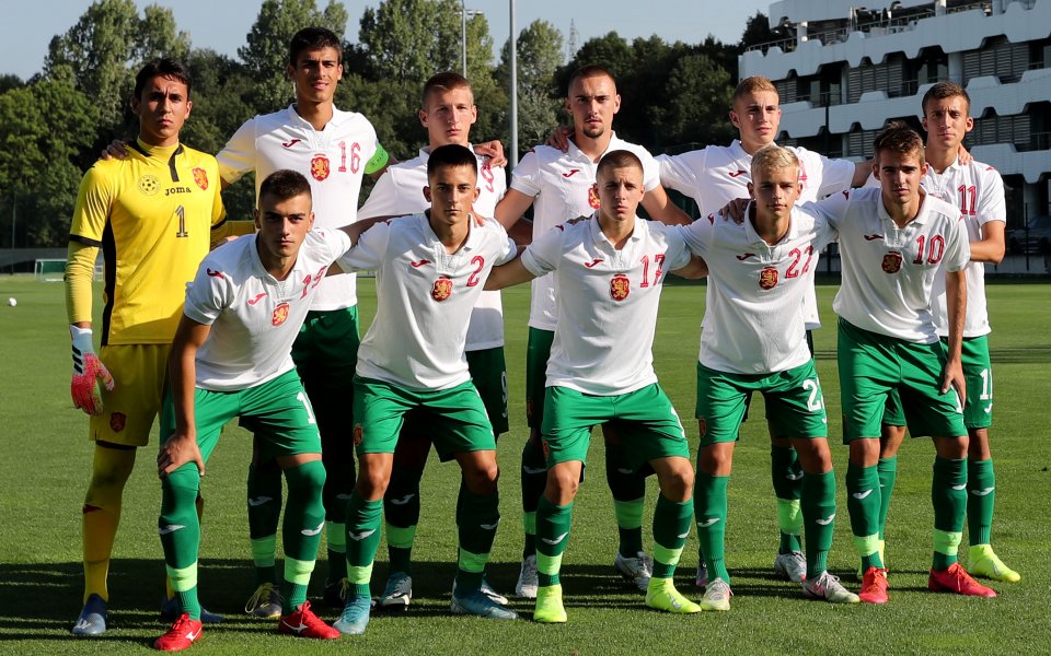 Българският национален отбор до 17 години отстъпи с 0:2 на