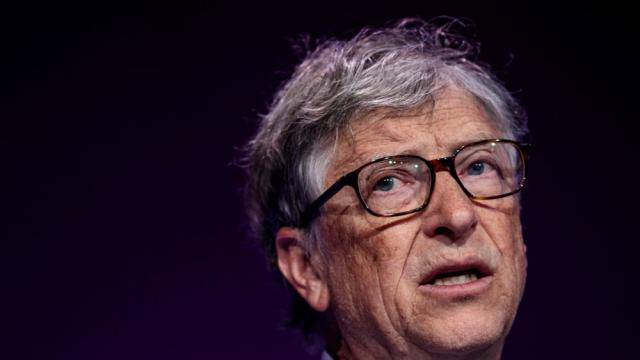 Бил Гейтс се оплака, че след развода живее сам във вила с 18 бани