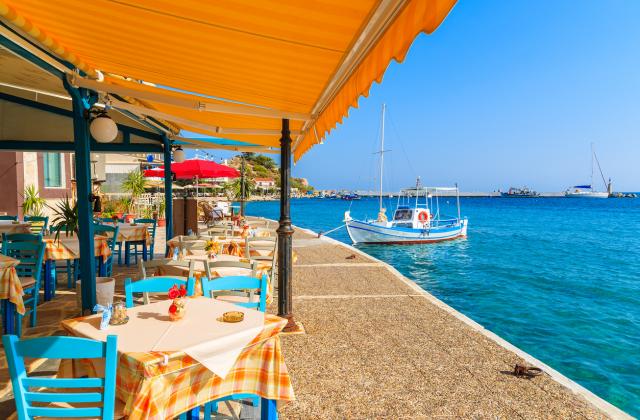 Високи са цените в Гърция за Великден. Агнешкото се продава