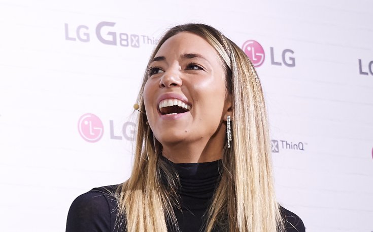 Изгората на Мората блести по оскъден бански