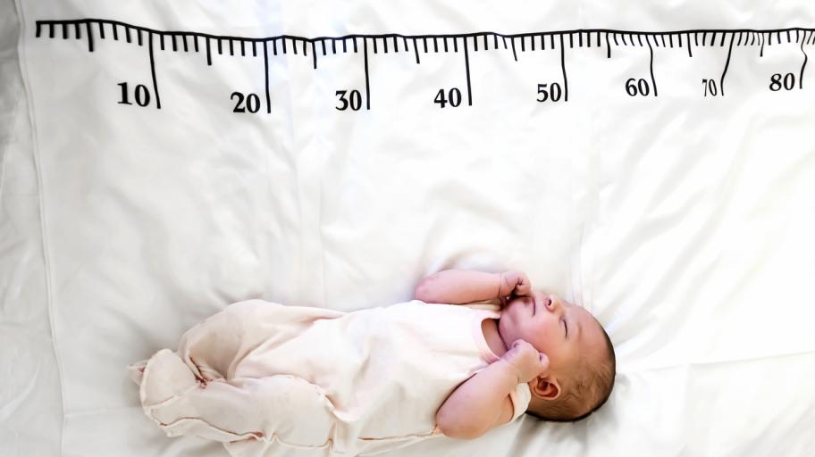 Скок в растежа на бебето - какво се случва? Всичко важно на едно място