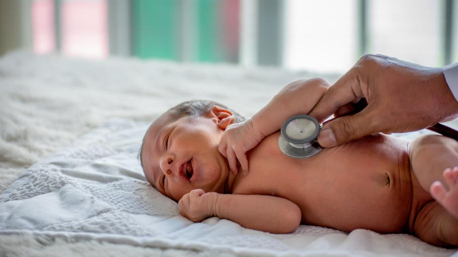 Медицинско чудо у нас: жена с две матки и други рядко срещани малформации роди здраво бебе