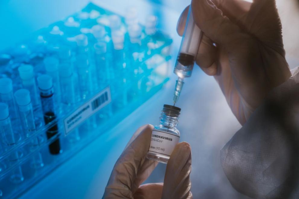 Руската ваксина Спутник бе регистрирана преди да минат тестовете от третата фаза