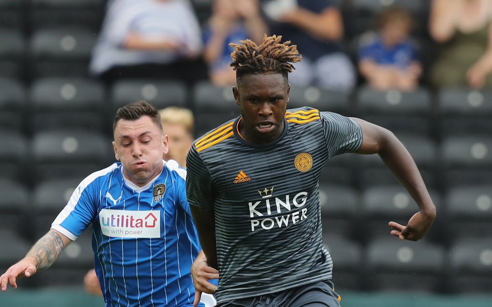 Уигън си осигури услугите на защитника на Лестър Дарнел Джонсън.