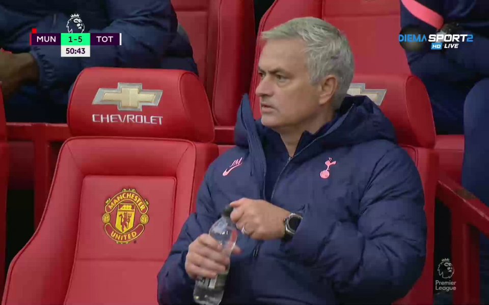 Втората част също започна вихрено. Серж Орие бе изведен на