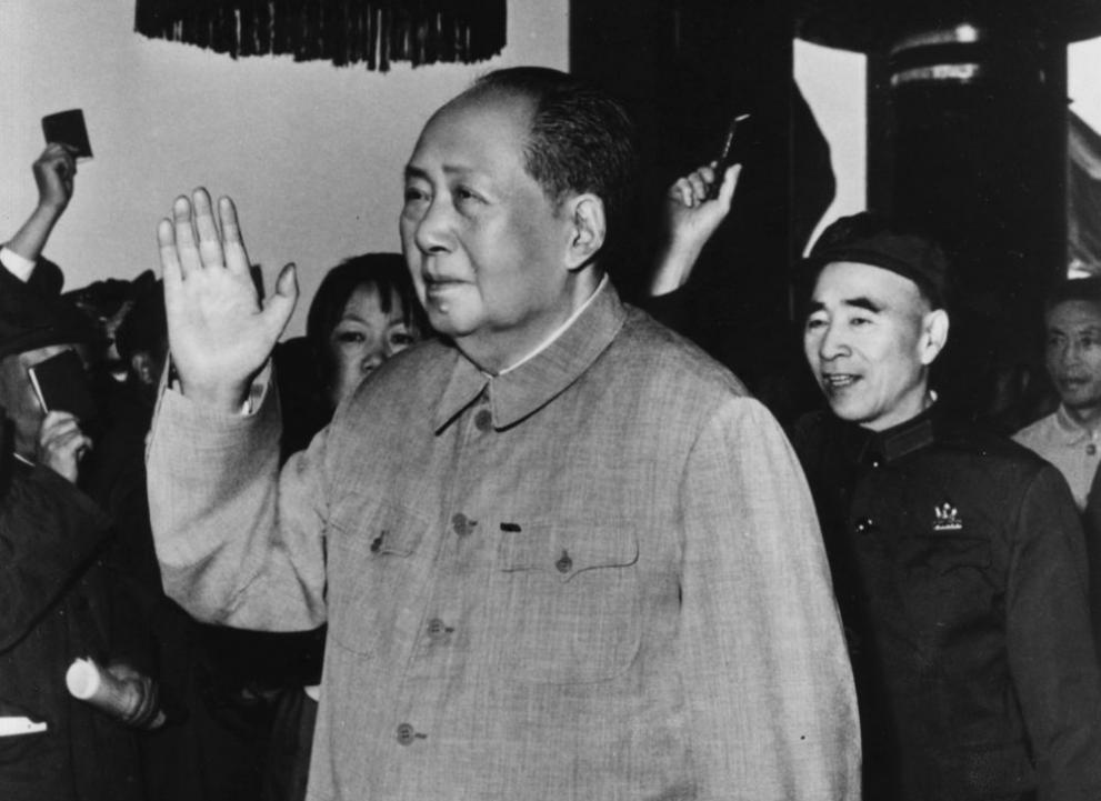 Председателят Мао управлява Китай 27 години