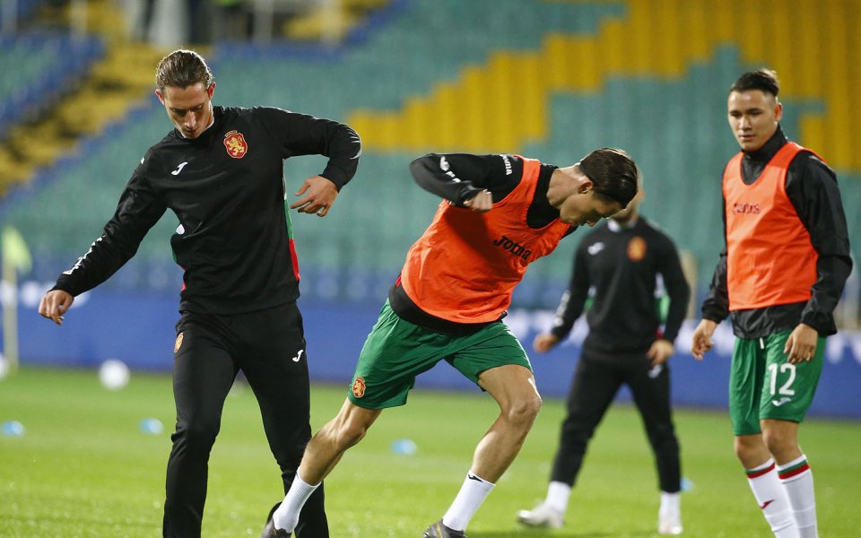 България и Унгария играят при 0:0 в полуфинален бараж за