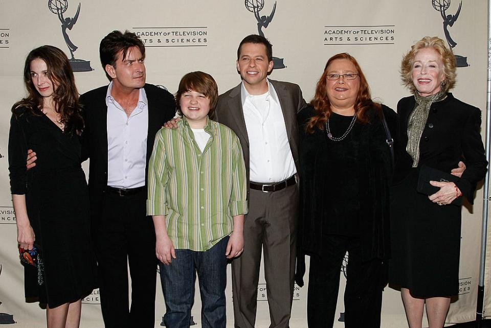  Кончата Феръл Двама мъже и половина 