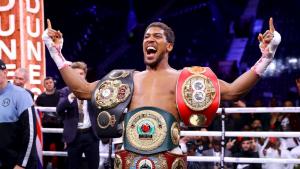 Антъни Джошуа е пострадал при тежка катастрофа с две жертви