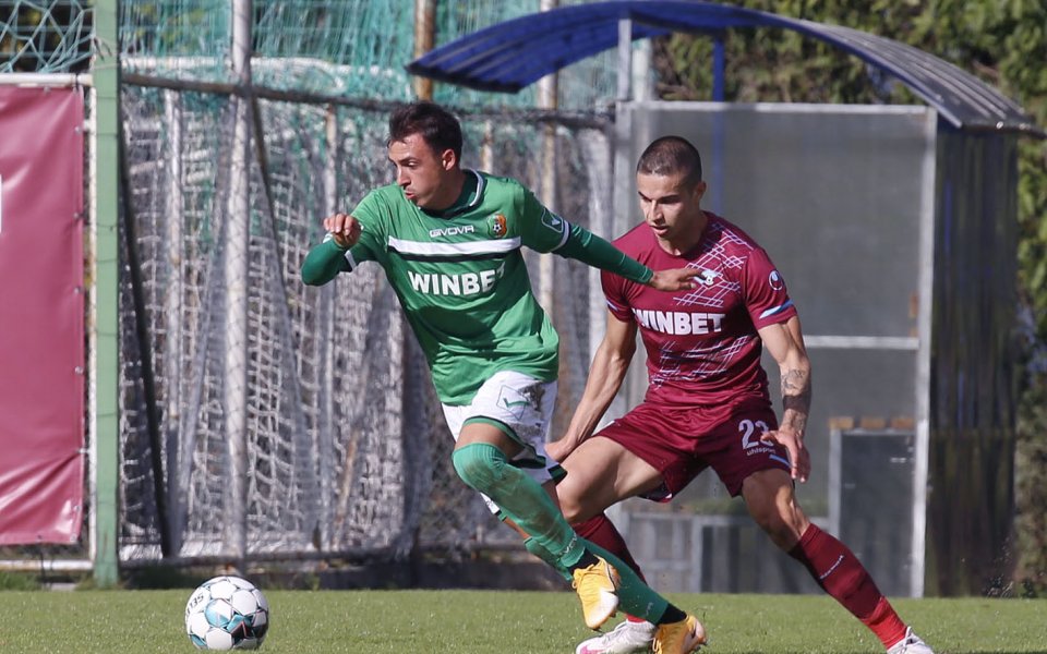 Кръг №11 в родната Втора лига продължава с четири мача