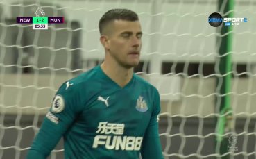 Четири минути преди края червените дяволи проведоха атака като за