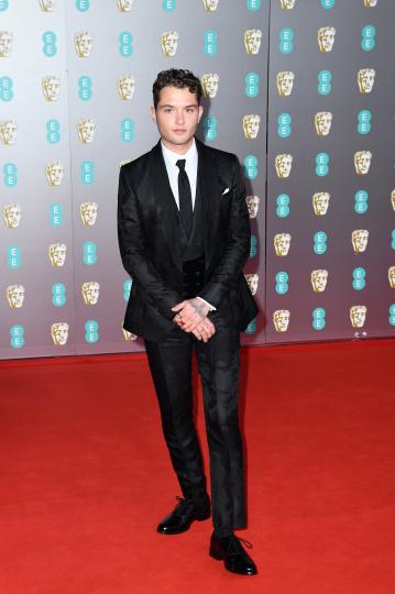 Рафърти Лоу, който удивително прилича на баща си Джъд Лоу