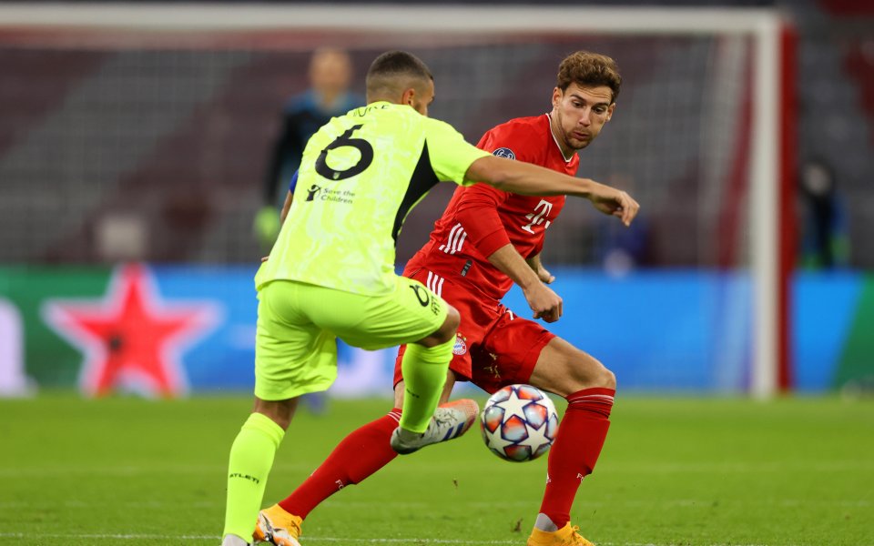 Байерн Мюнхен и Атлетико Мадрид играят при резултат 1:0 в