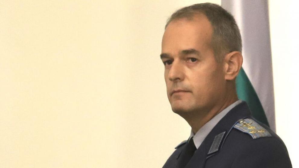 Командирът на авиобаза Граф Игнатиево бригаден генерал Николай Русев