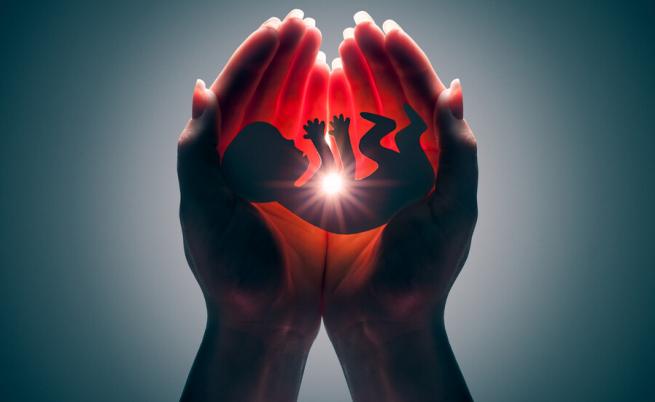 В Полша почти напълно забраниха абортите