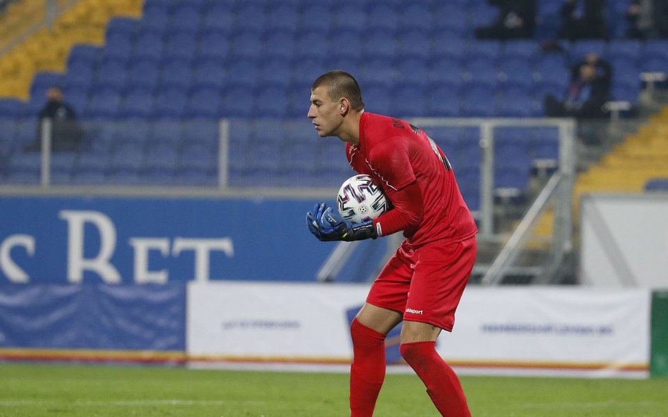 Черно море остана без вратари за мача с Ботев Враца