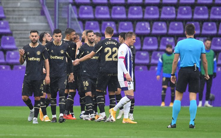 Алавес закотви Валядолид на дъното в Испания