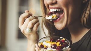 Диетолозите посочиха храни които намаляват желанието за сладко и помагат