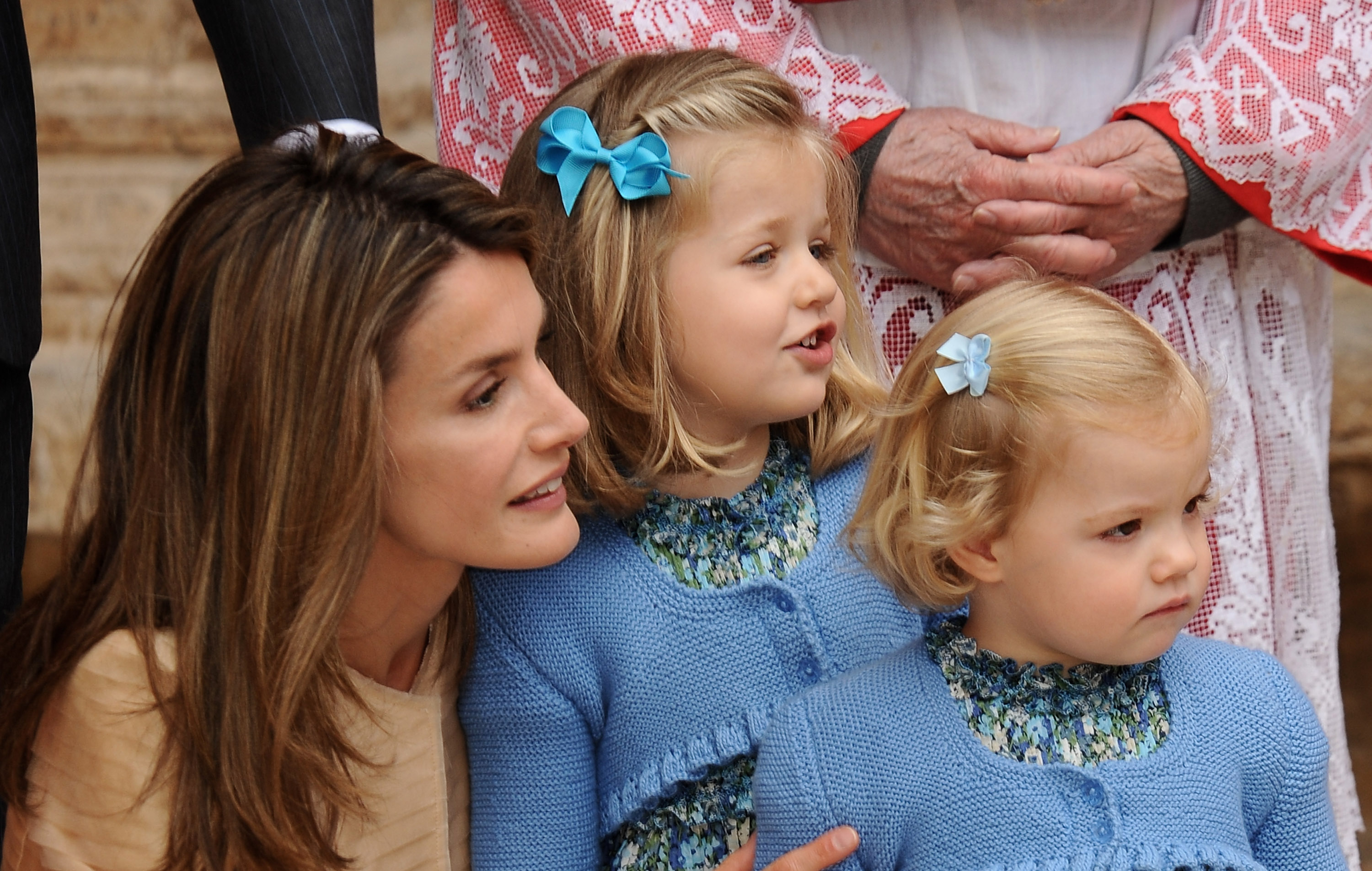 Кралското семейство на Испания – златокосите принцеси Леонор и София