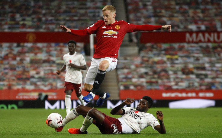 Легенда на Юнайтед: В отбора има много проблеми