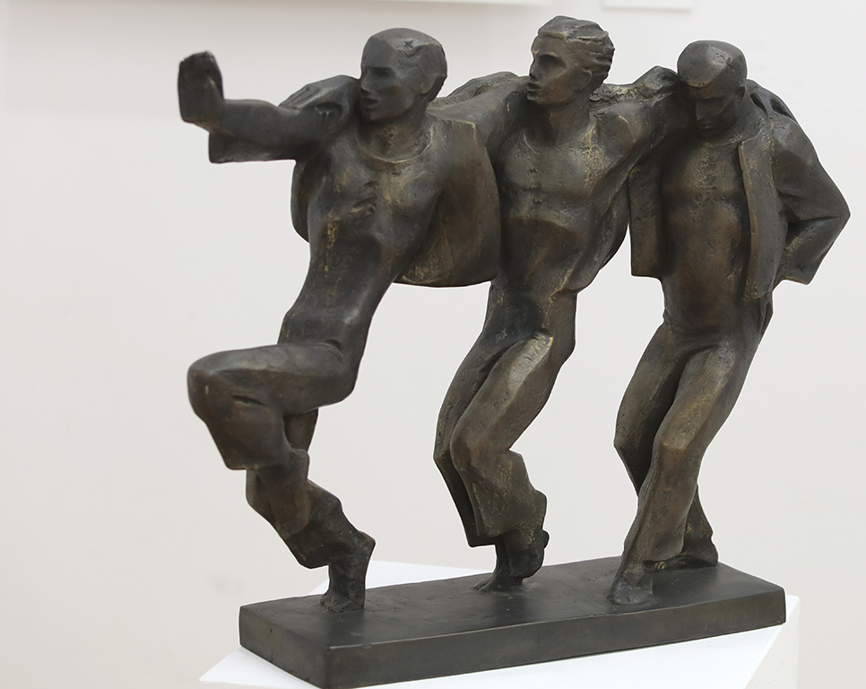 <p>Мъжко хоро, 1986, бронз</p>