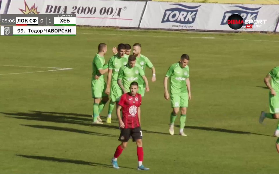 В 5-ата минута Живко Петков игра като пивот в наказателното