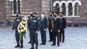 поклонение полицаи