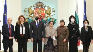 Радев отличи с Почетния знак на президента трима журналисти