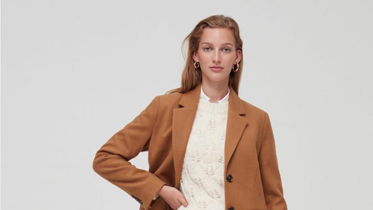  ЧЕРЕН ПЕТЪК: Зимни боти и палта на СТРАХОТНИ ЦЕНИ! 