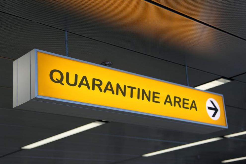 На испанските летища вече са оградени зони за тестове и за получаване на резултатите им
