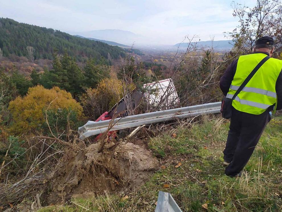 Катастрофата е станала на пътя Кюстендил - Гюешево