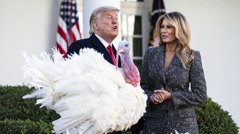 Доналд Тръмп помилва пуйките „Царевица” и „Кочан” (ГАЛЕРИЯ)