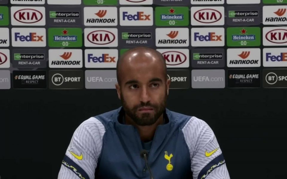 Халфът на Тотнъм Лукас Моура сподели мнението си преди двубоя