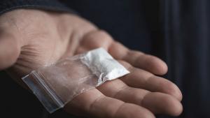 Хванаха дилър с 16 топчета кокаин в Пазарджик съобщиха от
