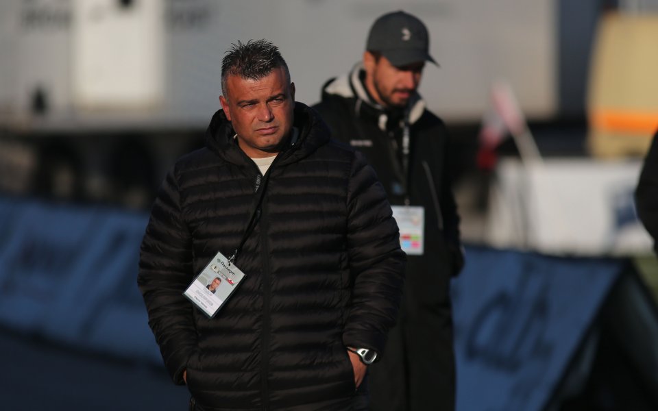 Тежка загуба с 0:3 от Септември Симитли претърпя Миньор Перник