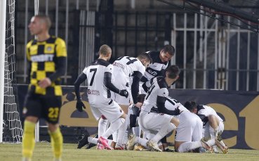 Отборът на Локомотив Пловдив се разправи цинично с градския си