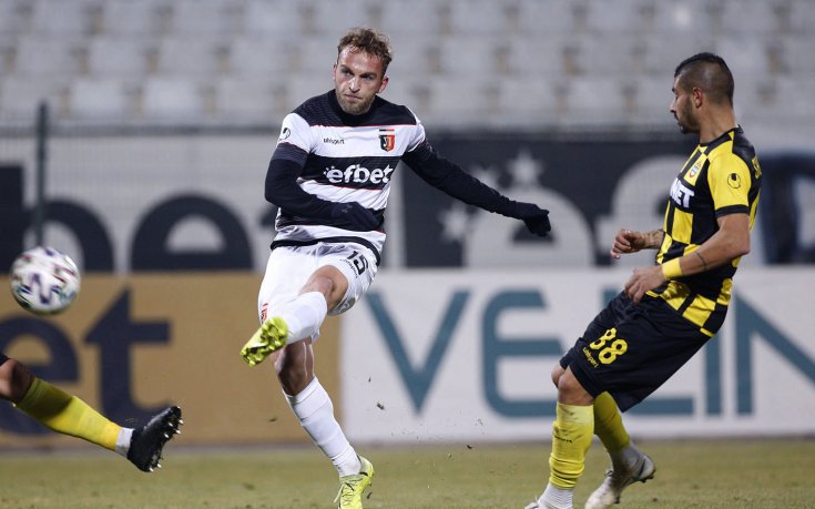 Двама бивши играчи на Локо Пд искат отново на „Лаута”