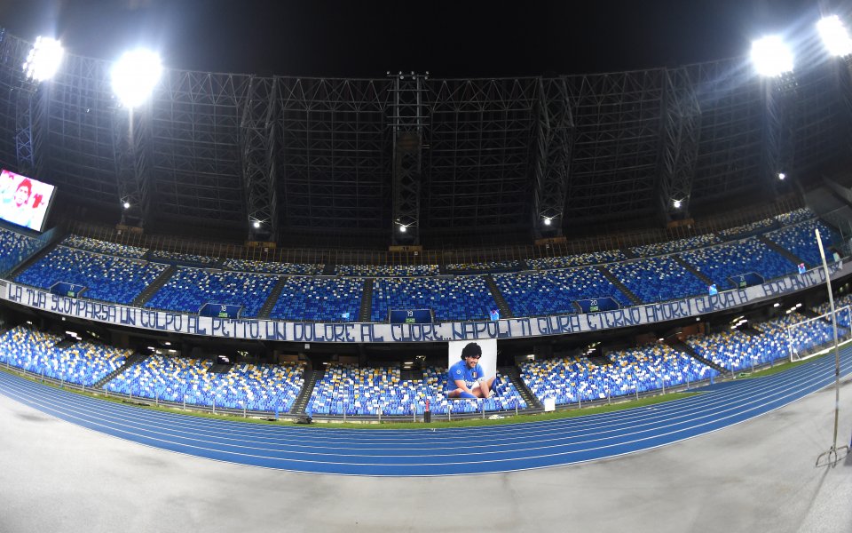 Наполи приема Ювентус в дербито на 22-ия кръг на Серия